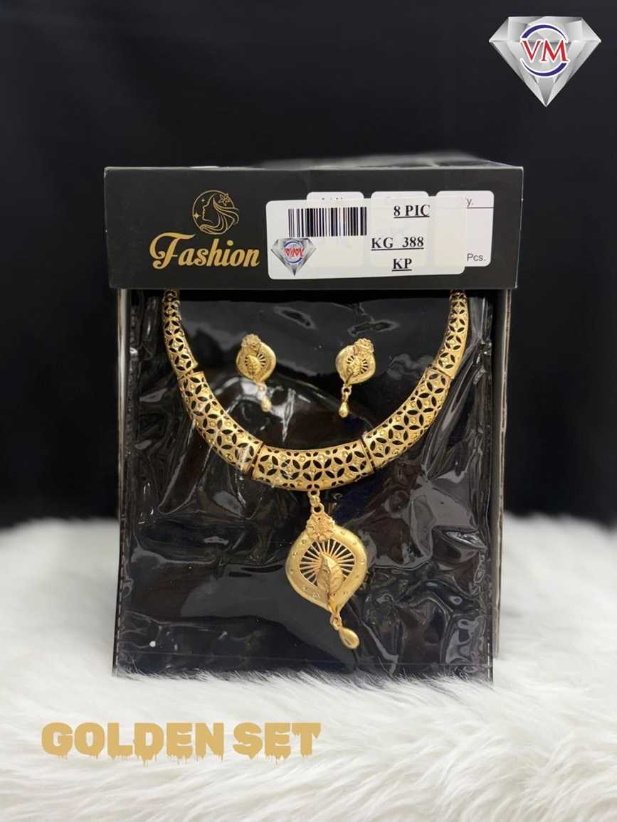 Golden finish necklace set featuring leaf halo pendant and matching earrings