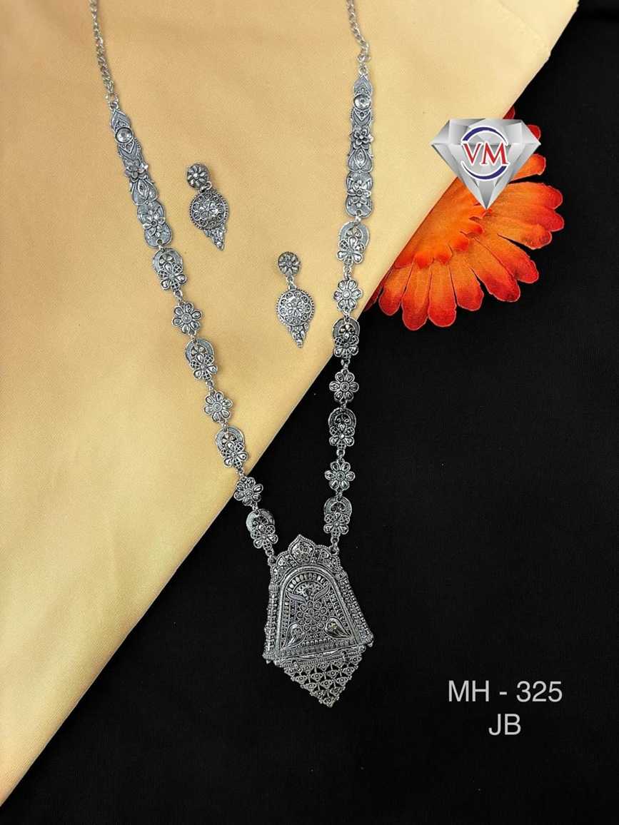 traditional oxidized silver necklace set with arch shaped pendant and earrings